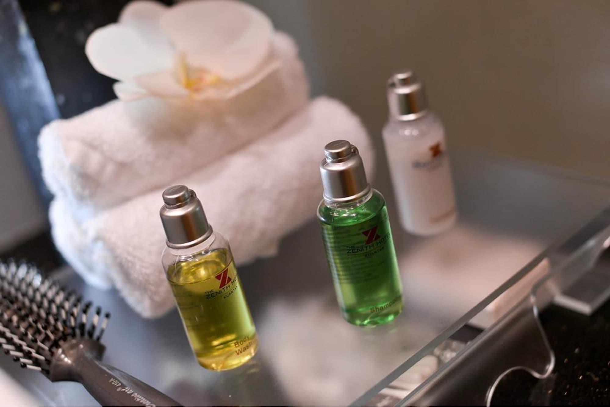 Zenith Hotel Kuantan Exterior photo Shower gel