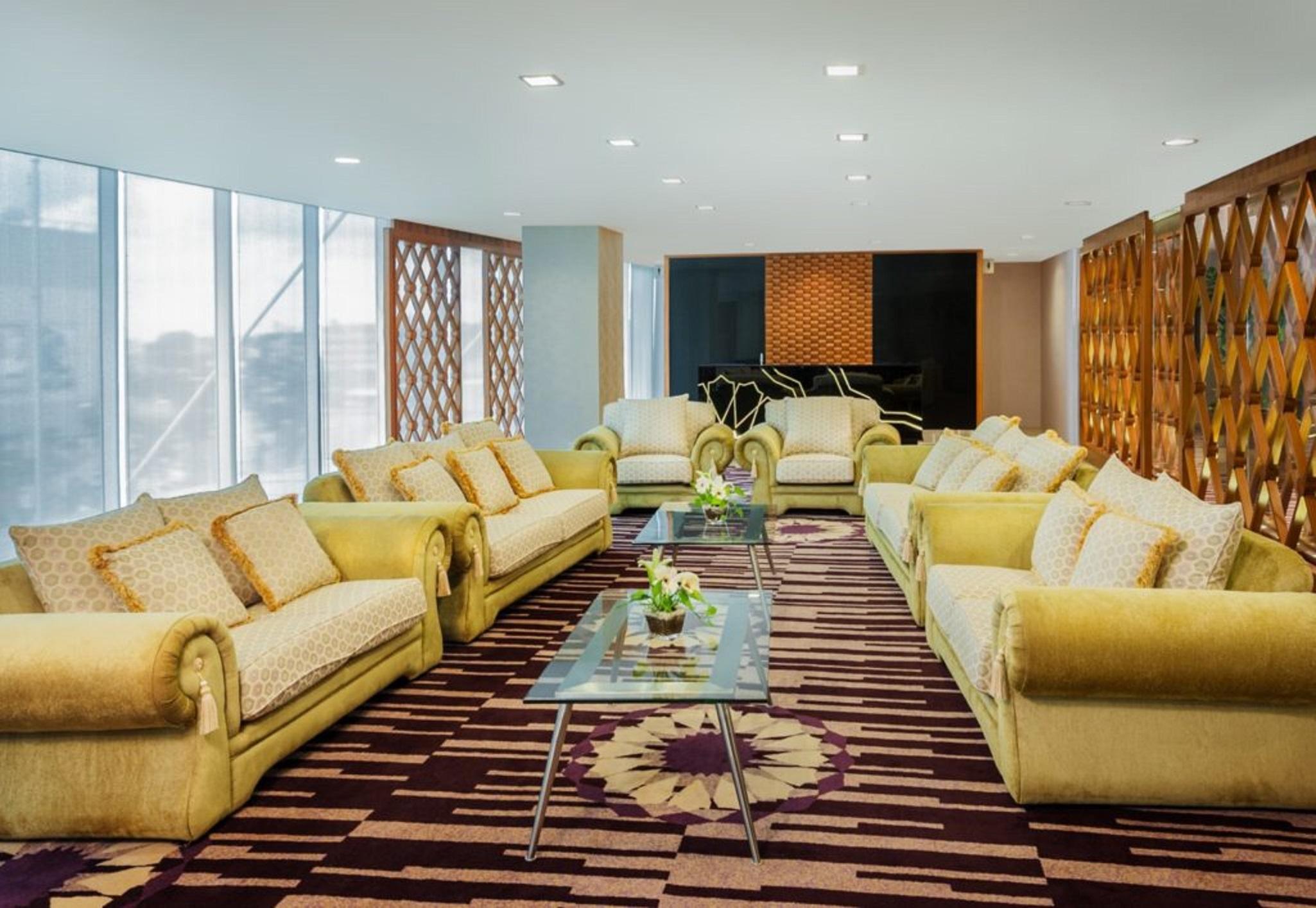 Zenith Hotel Kuantan Exterior photo The lounge at the airport