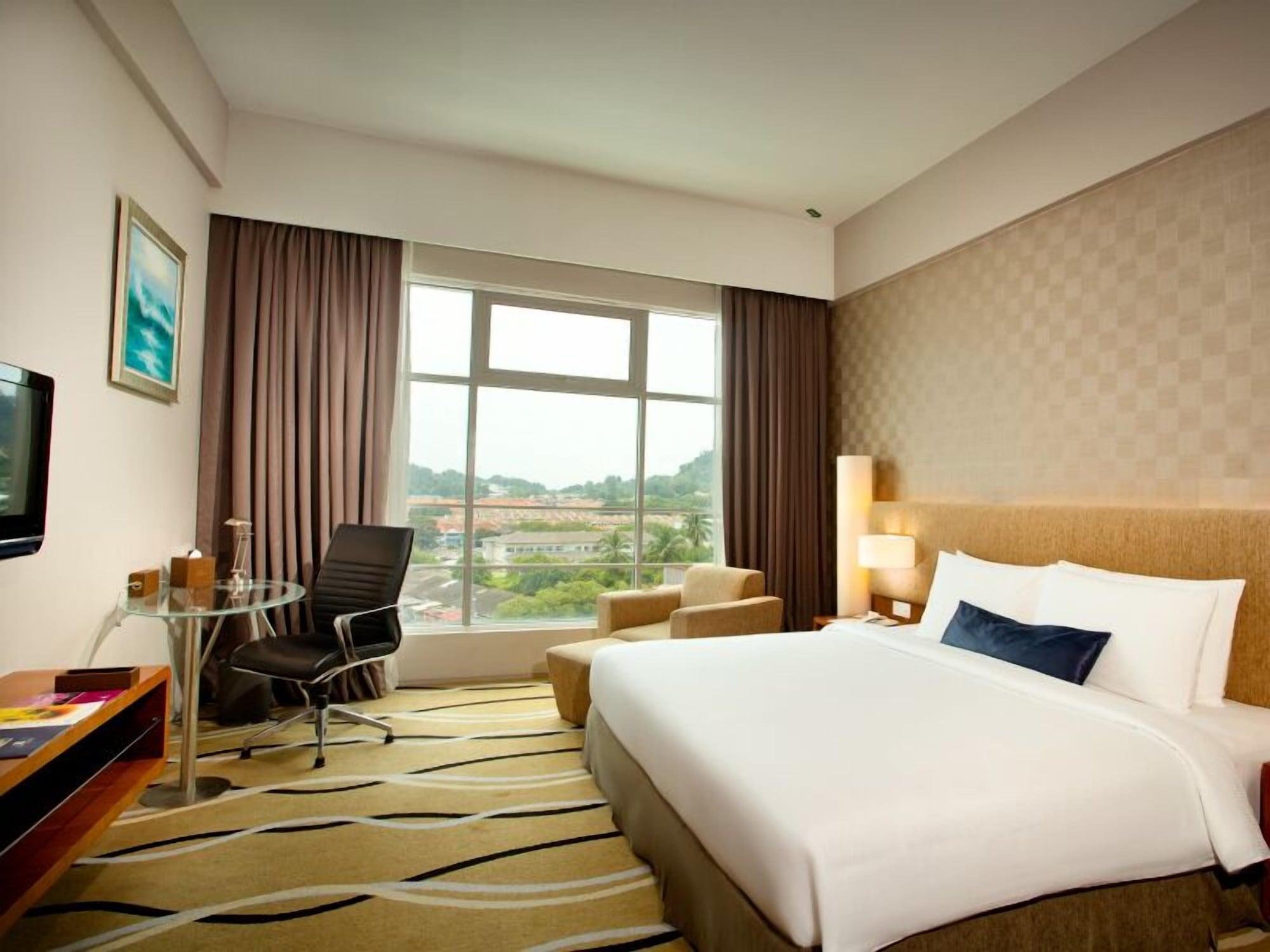 Zenith Hotel Kuantan Exterior photo Deluxe Room