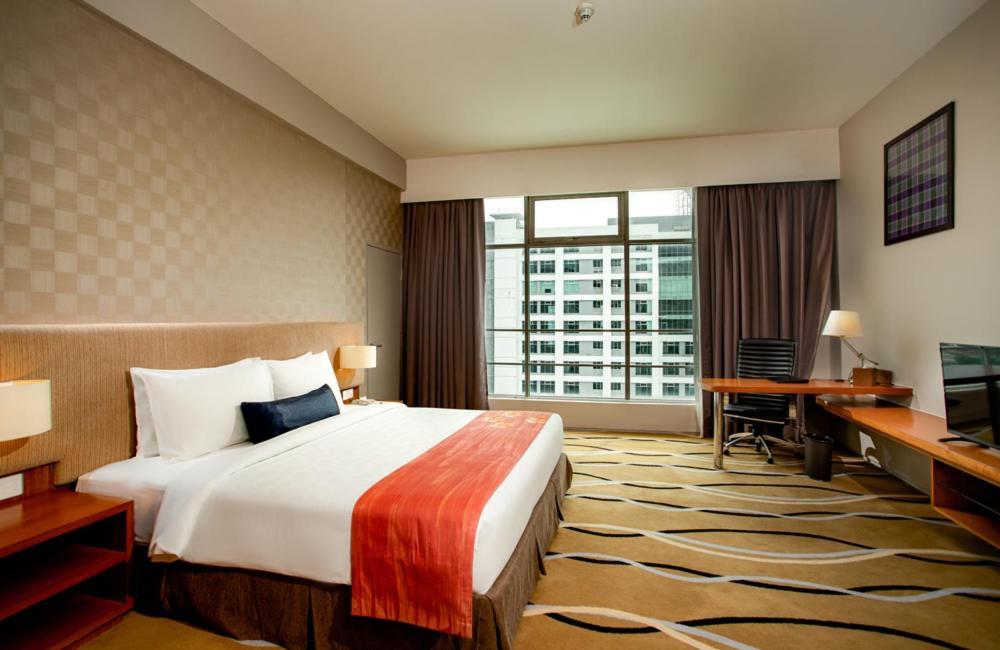 Zenith Hotel Kuantan Exterior photo Deluxe Room
