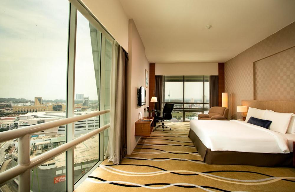 Zenith Hotel Kuantan Exterior photo A room at the hotel