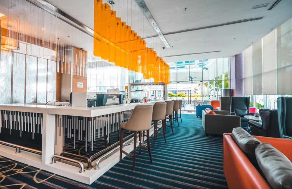Zenith Hotel Kuantan Exterior photo Business Center