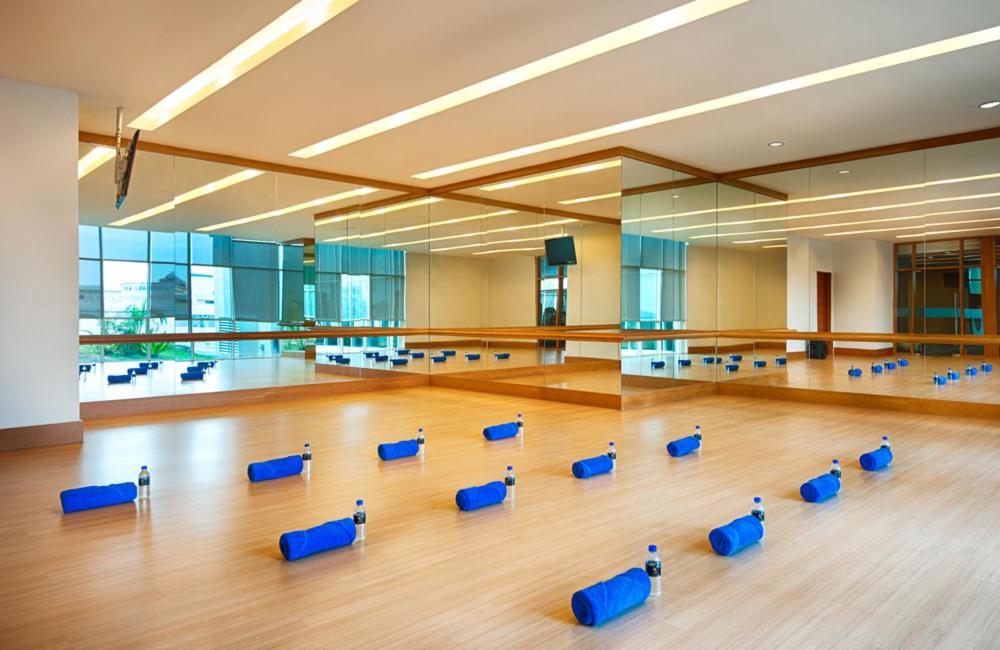 Zenith Hotel Kuantan Exterior photo The Yoga Studio